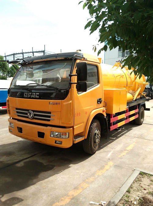 陜汽吸污車(chē) 專(zhuān)業(yè)生產(chǎn)廠(chǎng)家與環(huán)衛(wèi)裝備的卓越之選